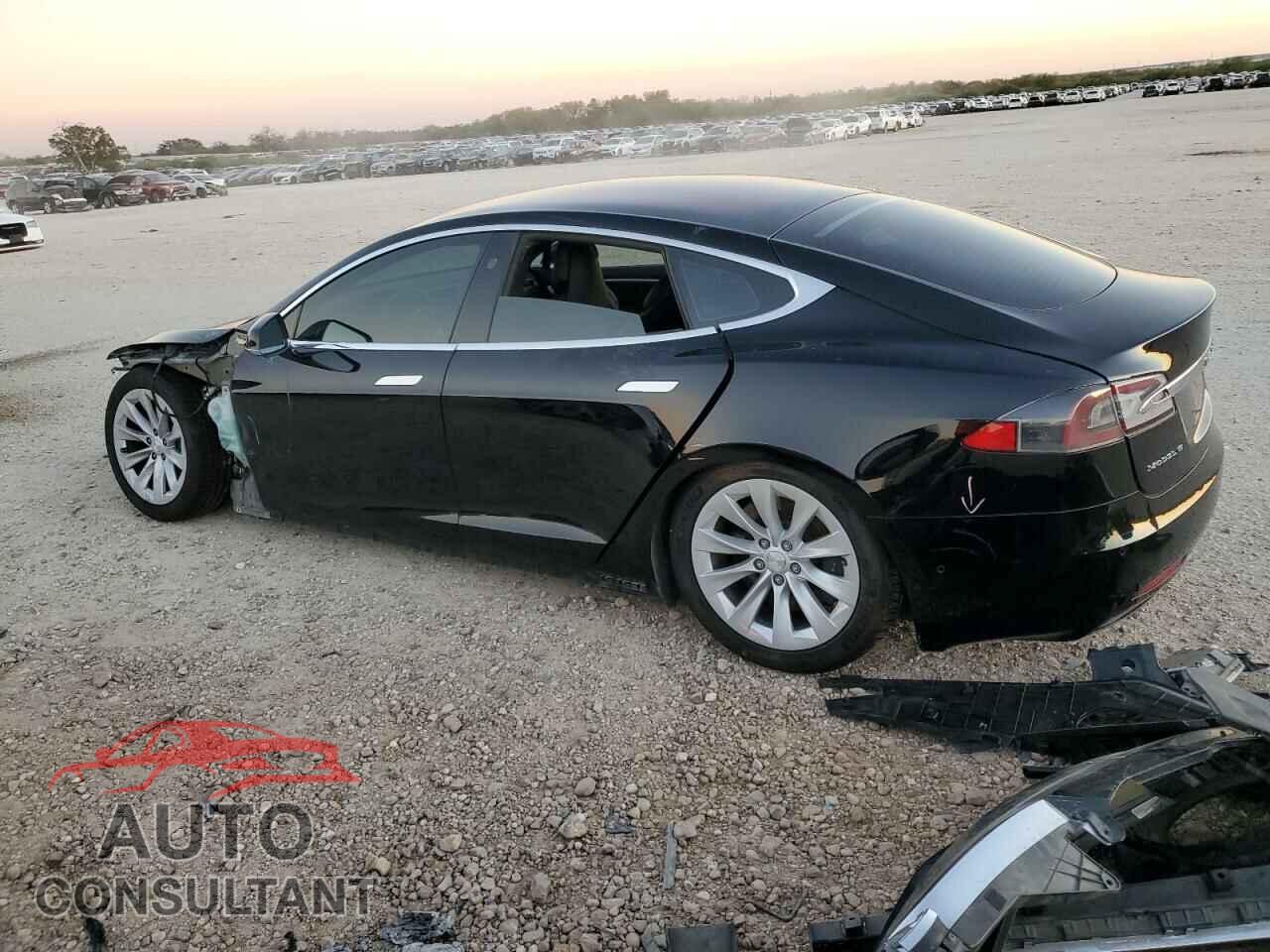 TESLA MODEL S 2018 - 5YJSA1E24JF247451