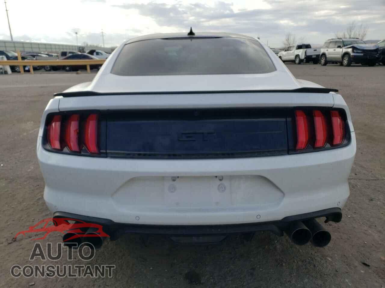 FORD MUSTANG 2022 - 1FA6P8CF9N5109352