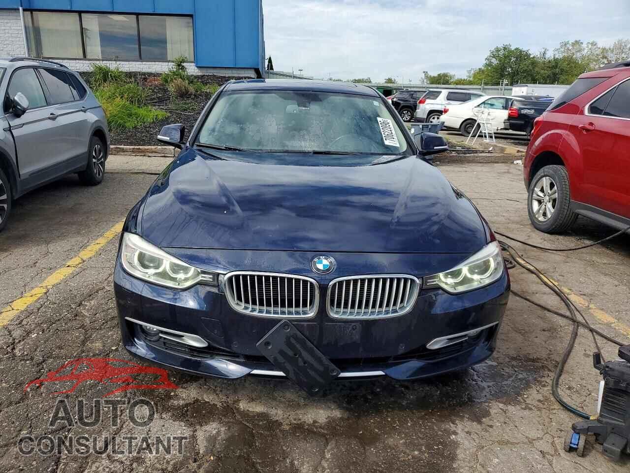 BMW 3 SERIES 2013 - WBA3B5C56DF595397