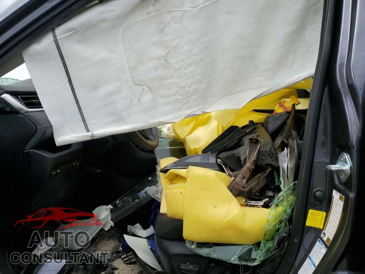 TOYOTA RAV4 2019 - JTMP1RFV1KD500358