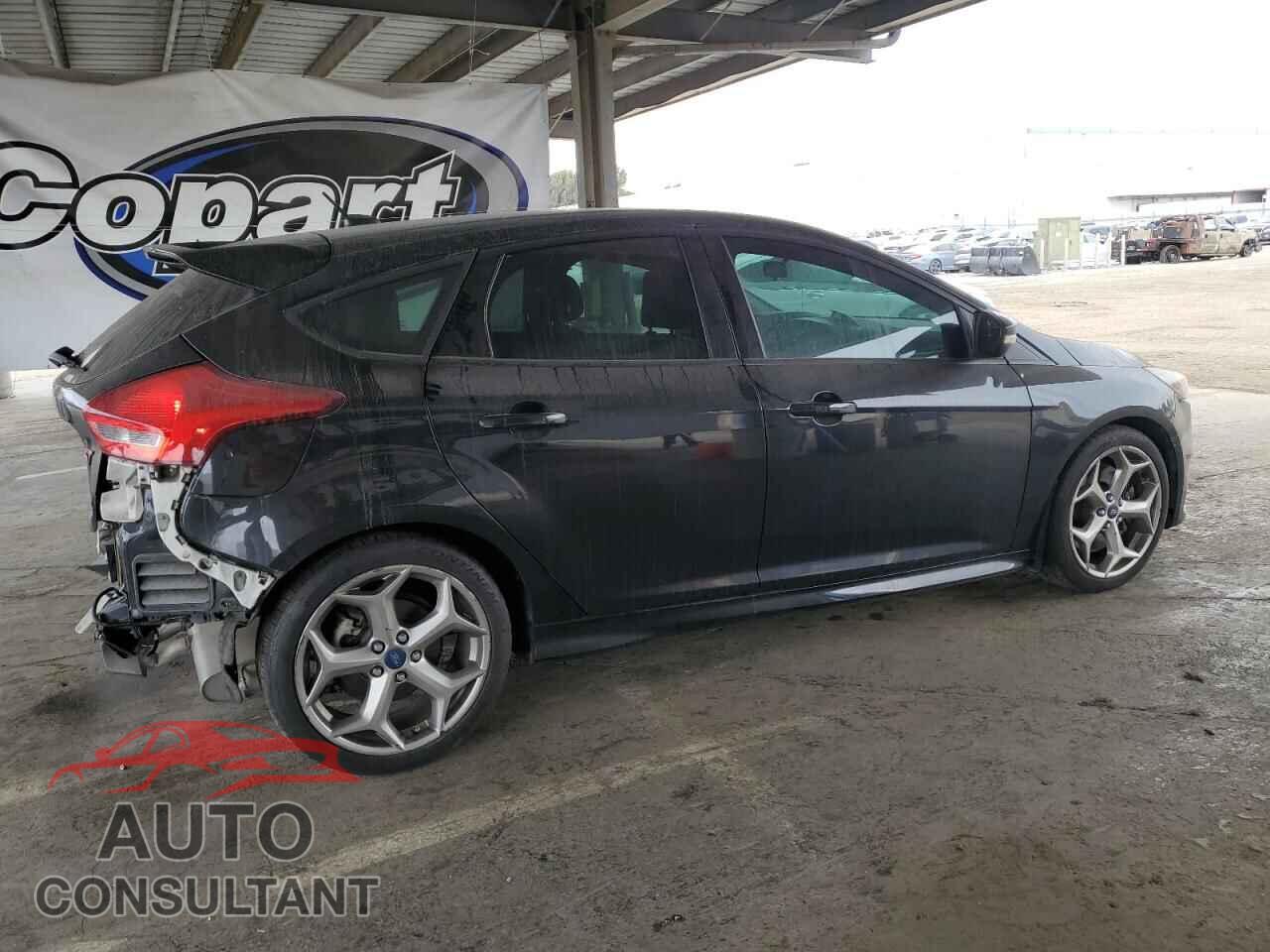 FORD FOCUS 2015 - 1FADP3L95FL288023