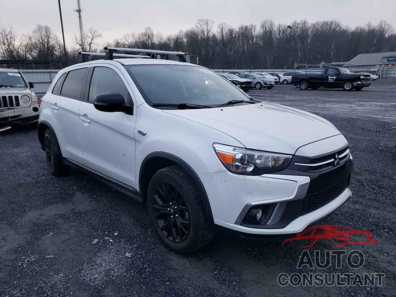 MITSUBISHI OUTLANDER 2018 - JA4AR3AUXJU009256