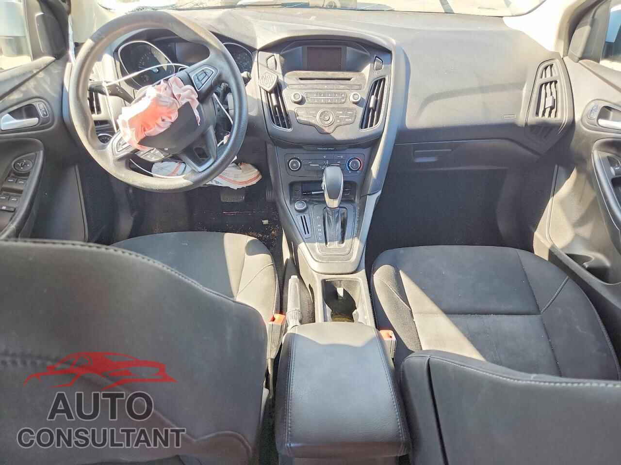 FORD FOCUS 2017 - 1FADP3K22HL342921