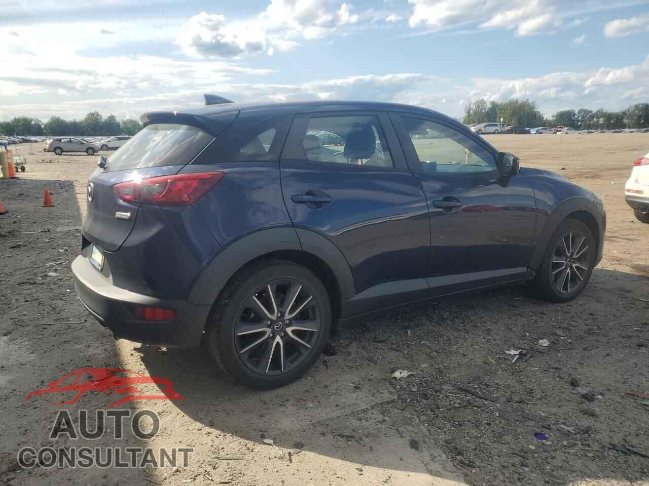 MAZDA CX-3 2018 - JM1DKFC72J1323257