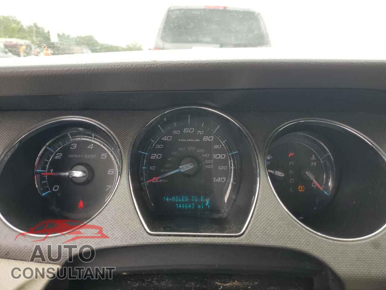 FORD TAURUS 2011 - 1FAHP2DW0BG131714