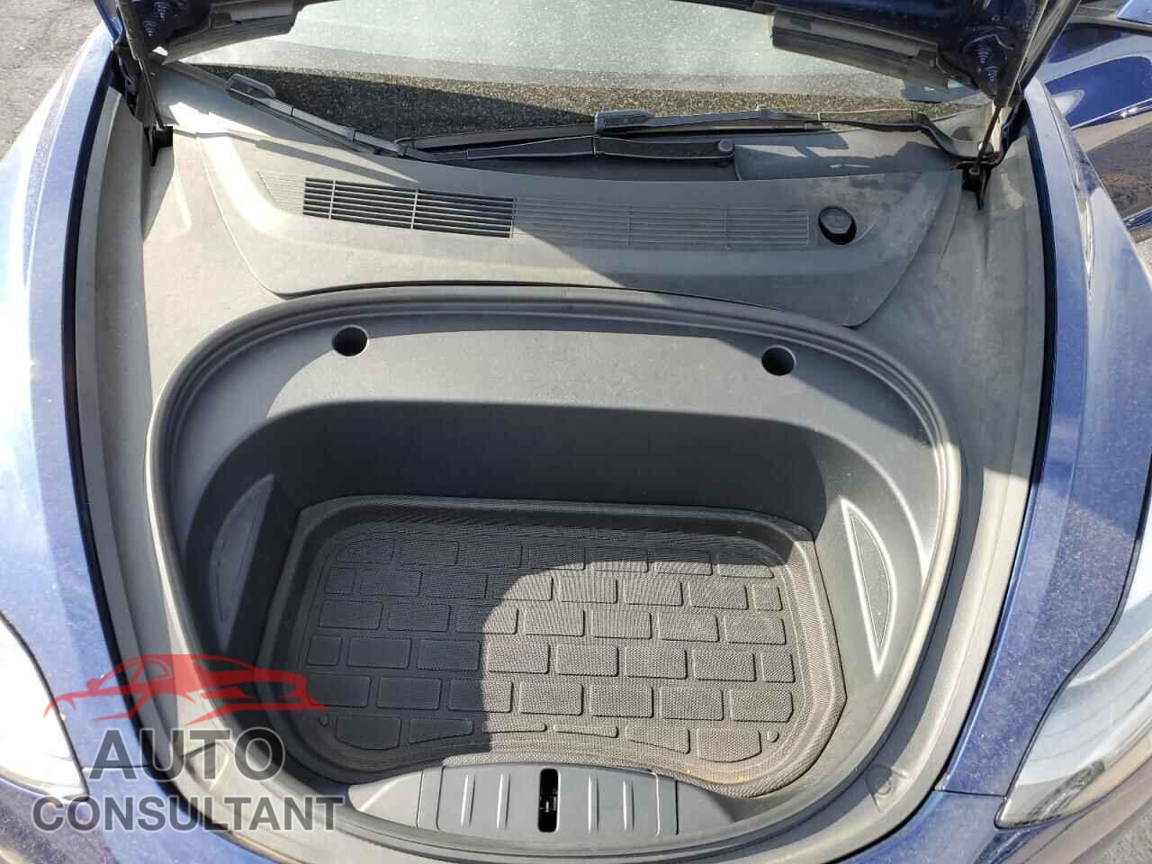 TESLA MODEL 3 2023 - 5YJ3E1EA5PF518526