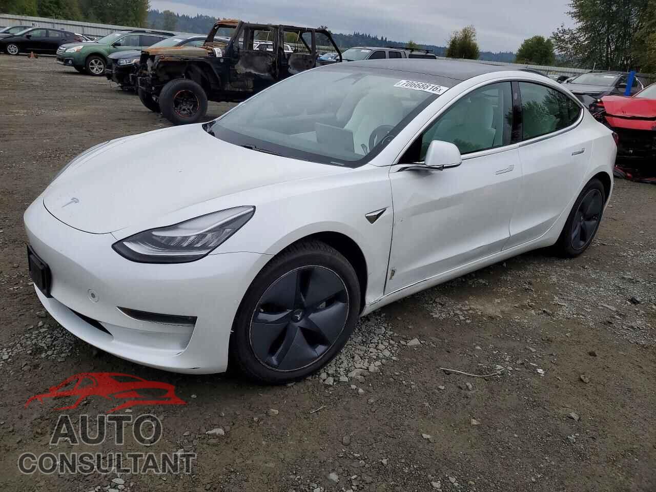 TESLA MODEL 3 2020 - 5YJ3E1EB5LF720236