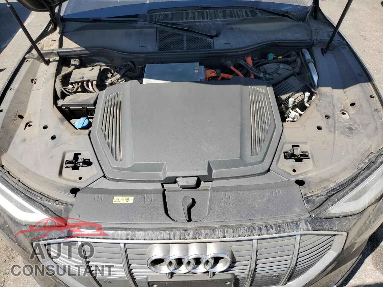 AUDI E-TRON 2019 - WA1LABGE3KB012796
