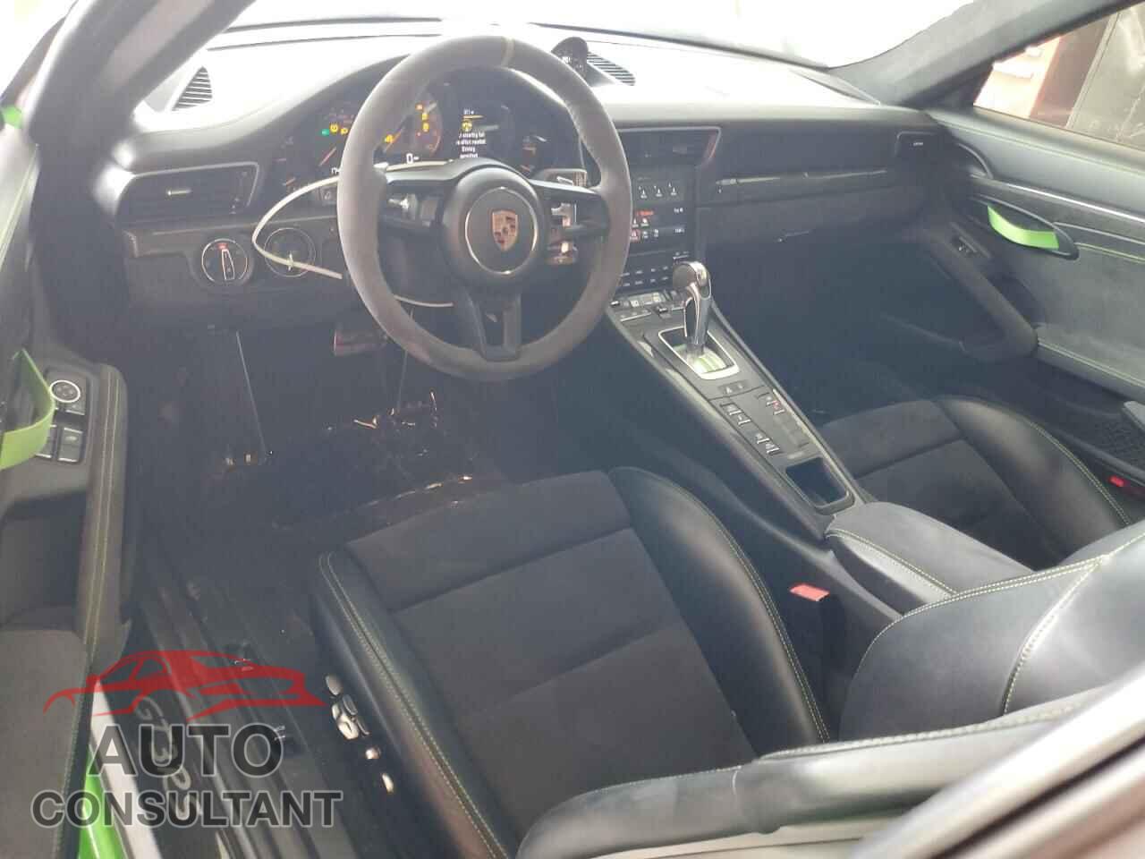 PORSCHE 911 2019 - WP0AF2A95KS164220