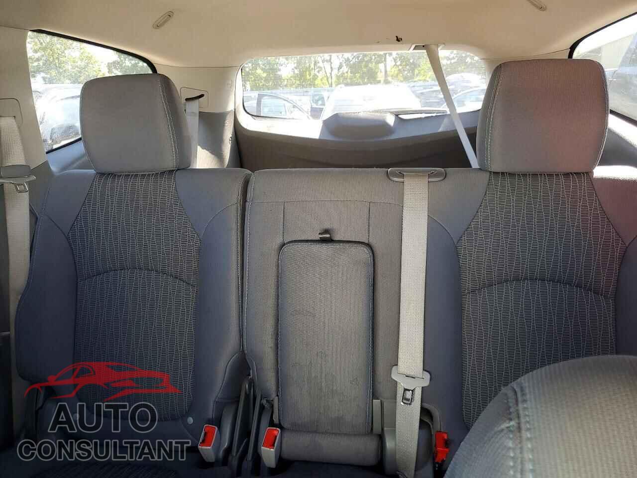 CHEVROLET TRAVERSE 2015 - 1GNKVGKD8FJ272034