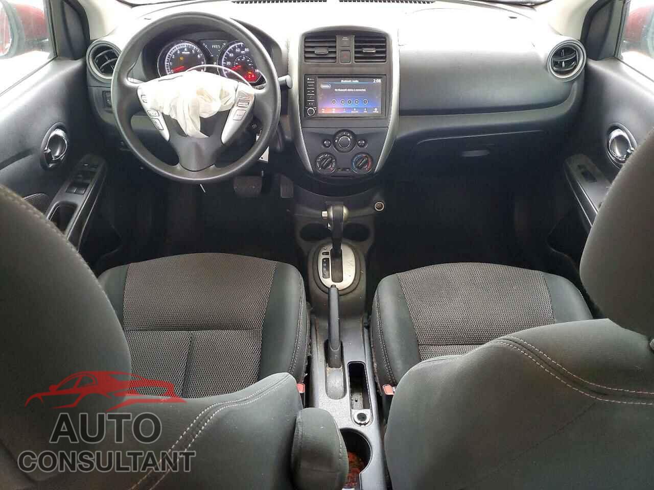 NISSAN VERSA 2019 - 3N1CN7AP1KL856449