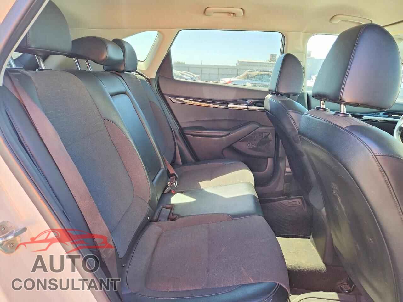 KIA SELTOS 2021 - KNDEU2AAXM7080112