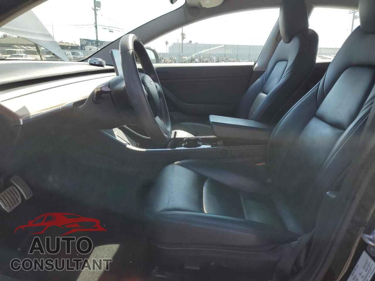 TESLA MODEL 3 2019 - 5YJ3E1EB2KF434407
