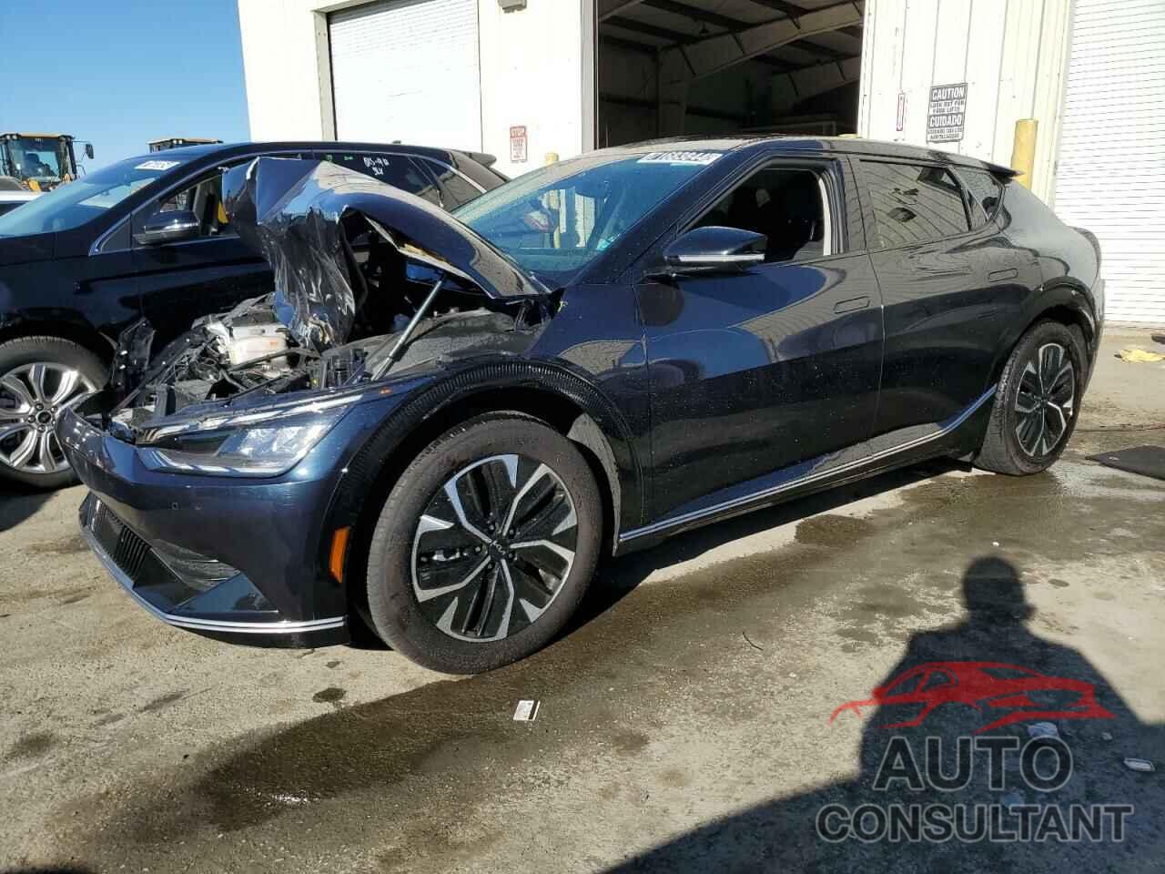 KIA EV6 LIGHT 2023 - KNDC34LA1P5609708