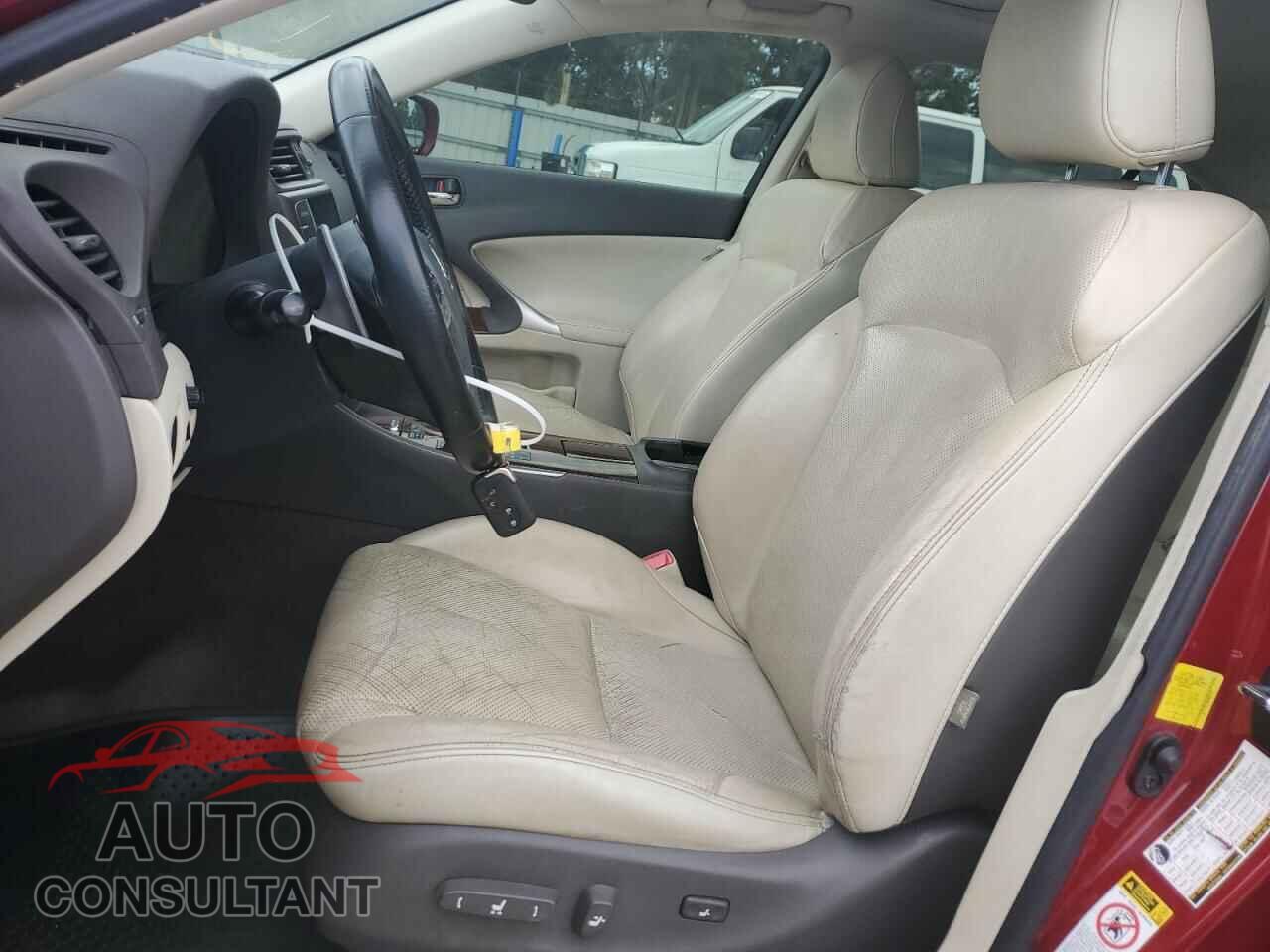 LEXUS IS 2013 - JTHCF5C26D5063312