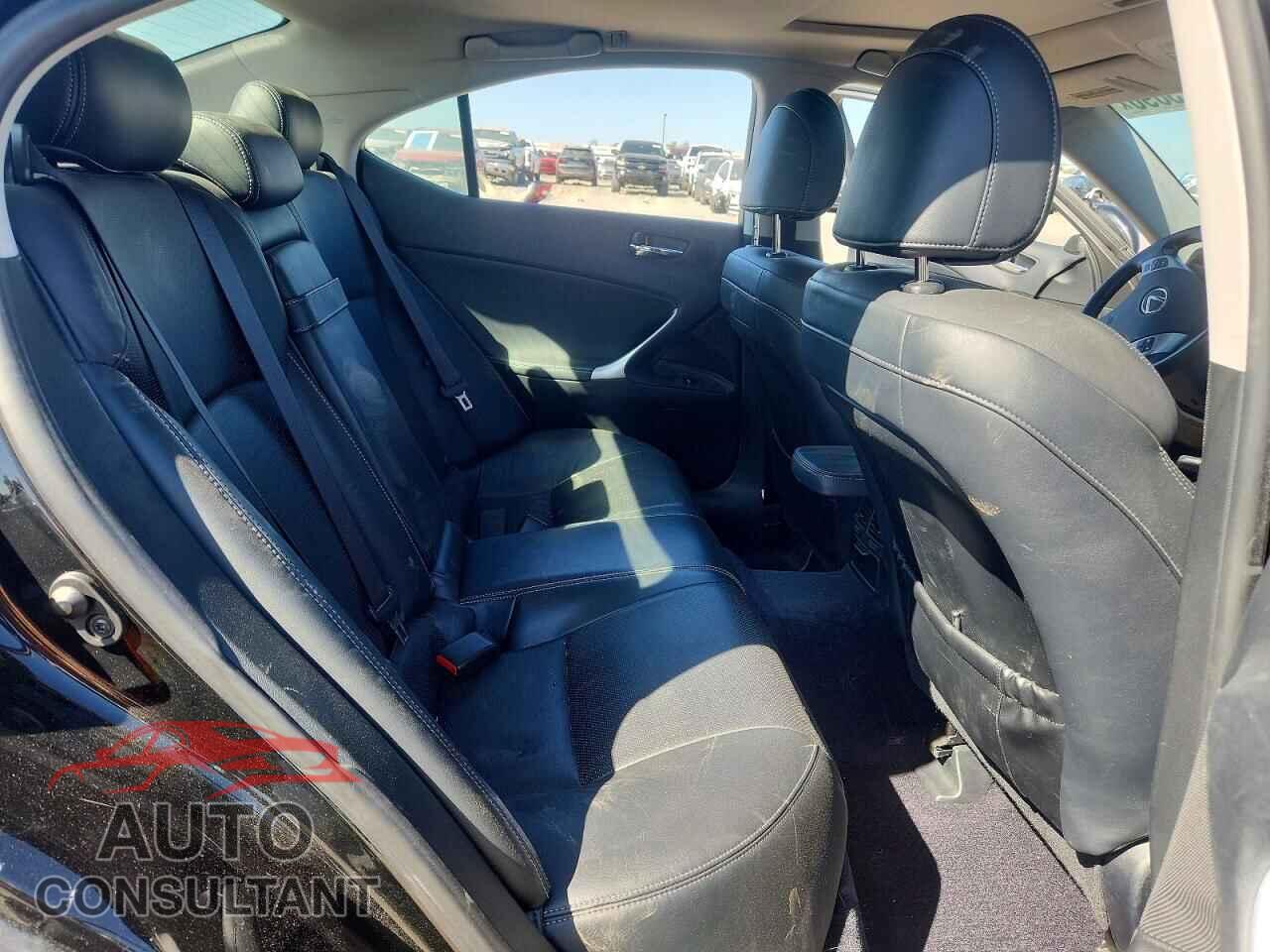 LEXUS IS 2012 - JTHCF5C24C5056423