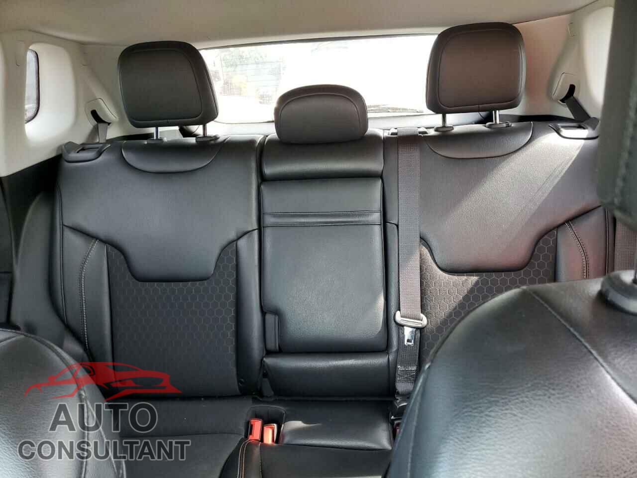 JEEP COMPASS 2019 - 3C4NJDBB4KT768160