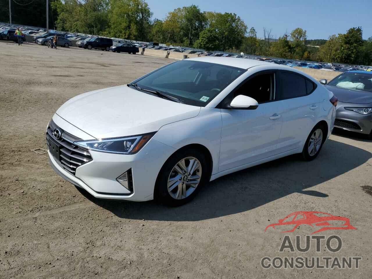 HYUNDAI ELANTRA 2019 - 5NPD84LF3KH415045