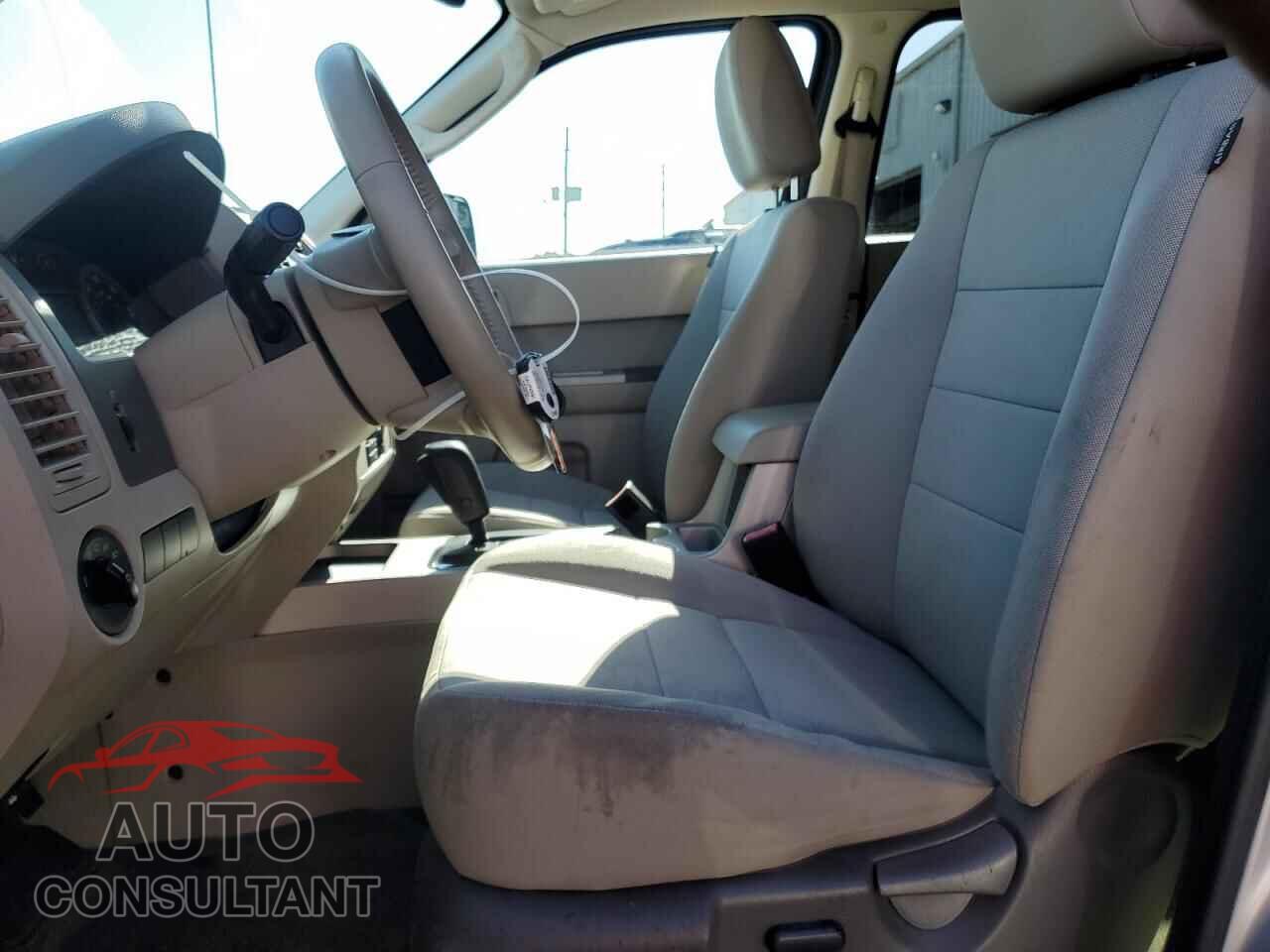 FORD ESCAPE 2011 - 1FMCU0D70BKB57779