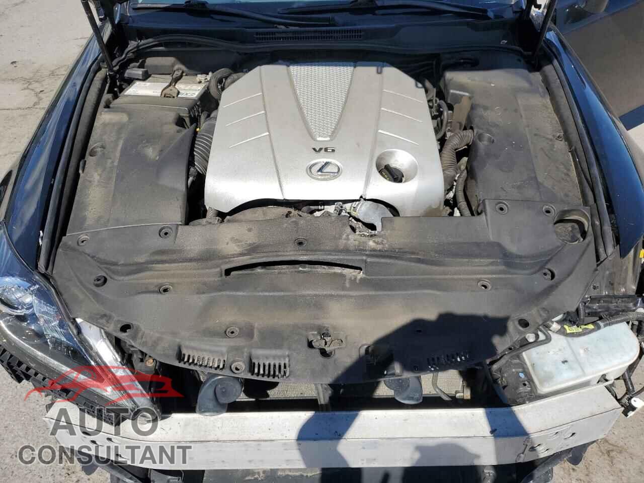 LEXUS IS 2012 - JTHFE2C28C2508597