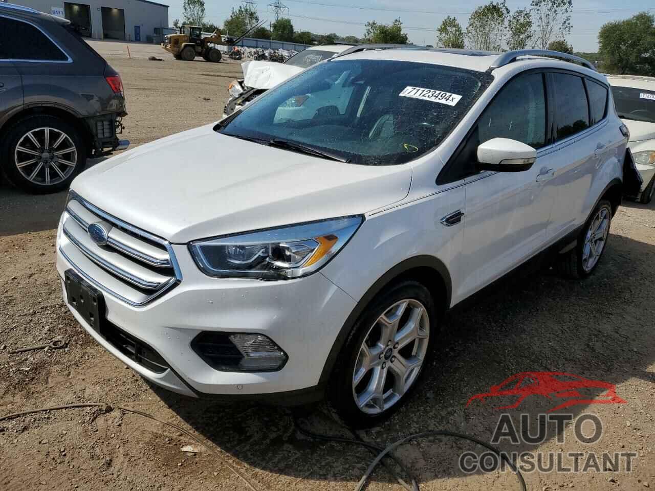 FORD ESCAPE 2017 - 1FMCU9J99HUC45110