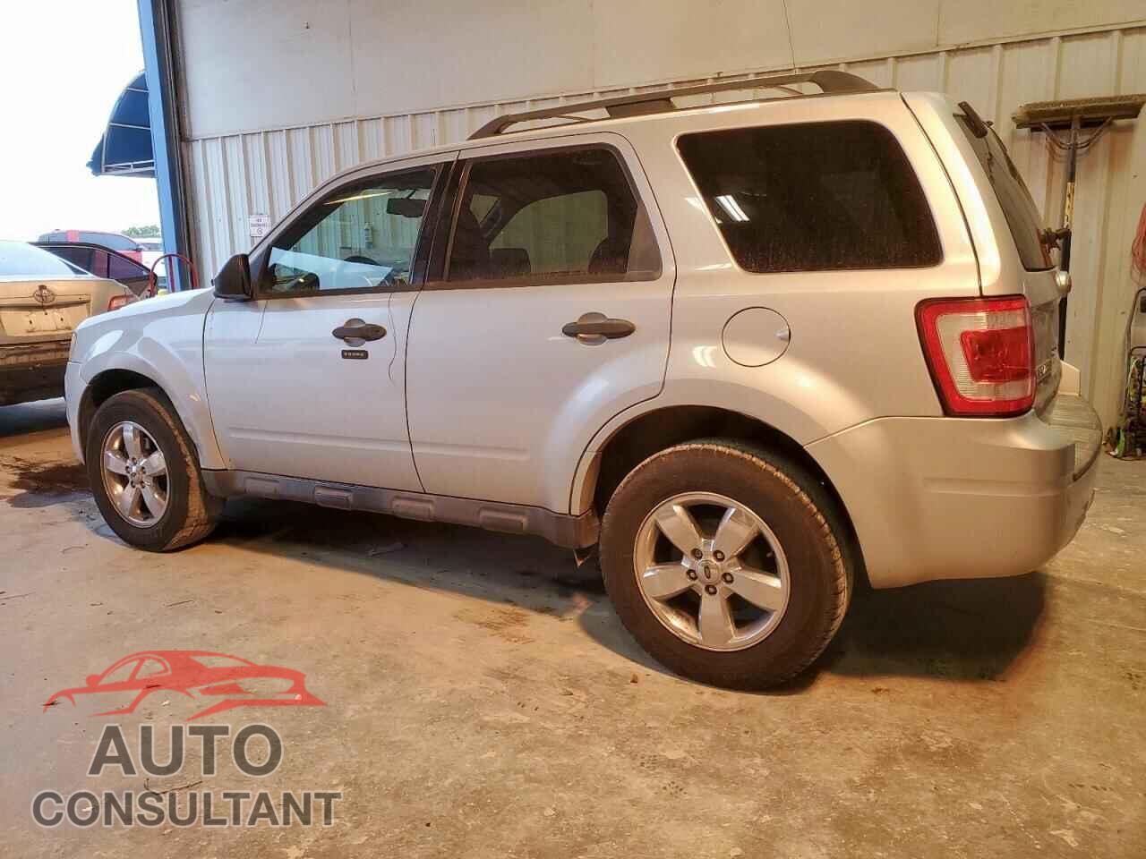 FORD ESCAPE 2011 - 1FMCU9DG9BKA21235