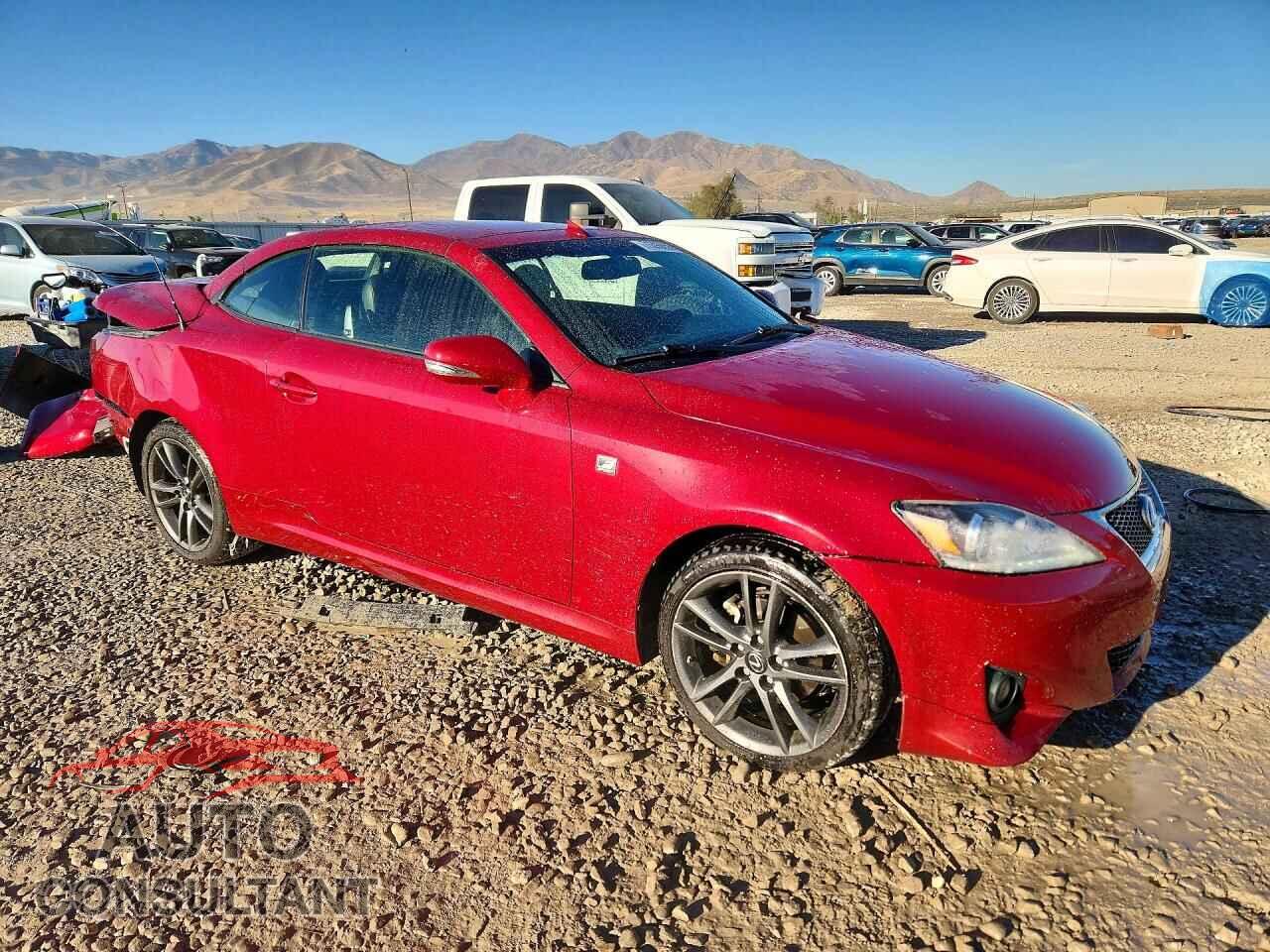 LEXUS IS 2015 - JTHFF2C24F2532316