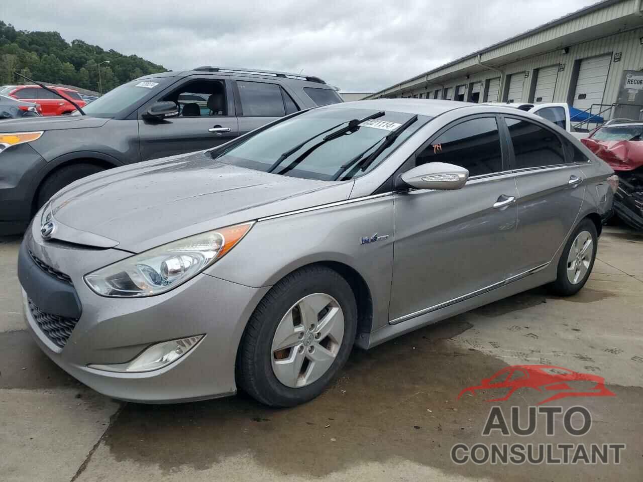 HYUNDAI SONATA 2012 - KMHEC4A45CA043782