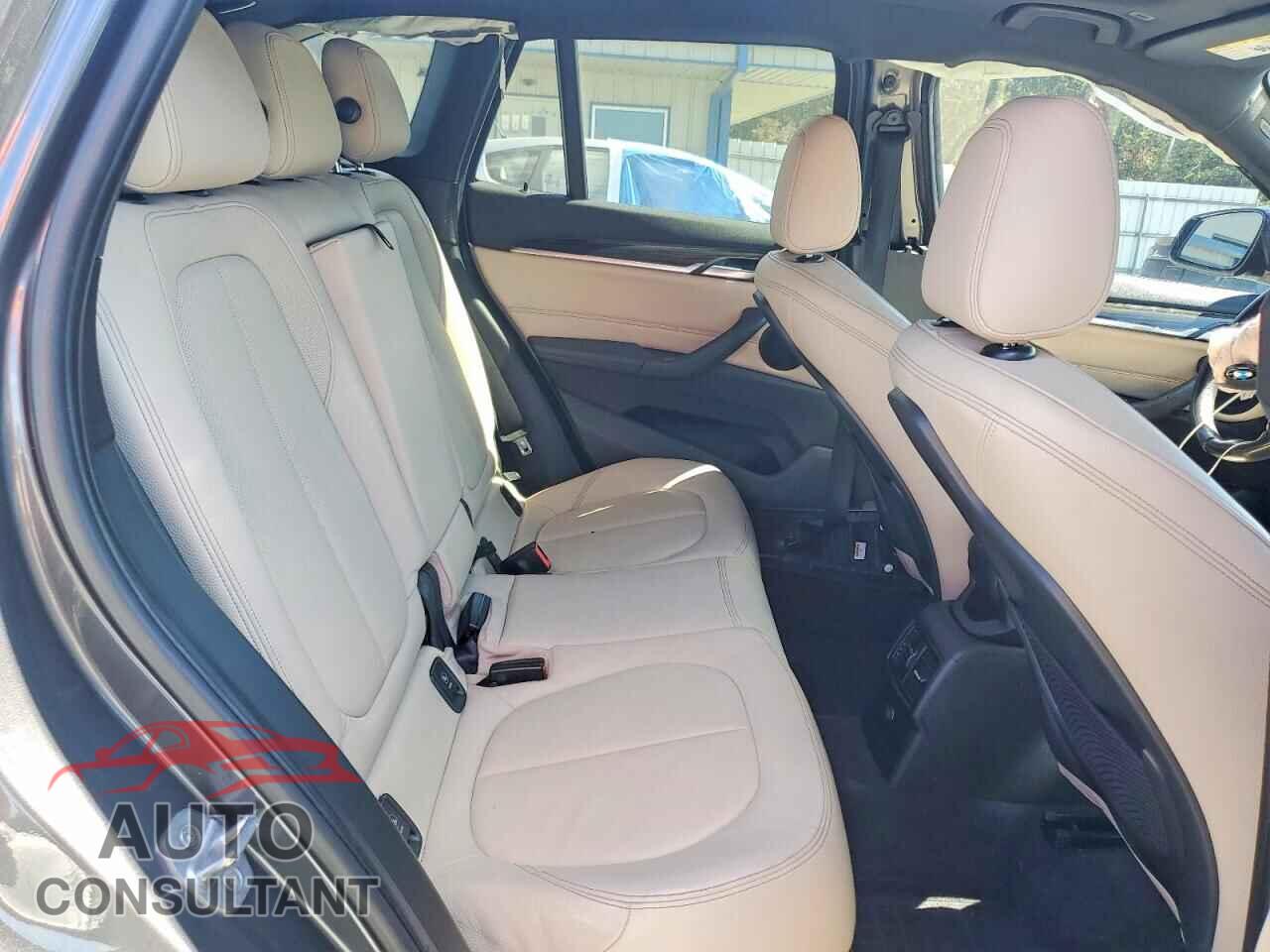 BMW X1 2016 - WBXHT3C33G5E55283