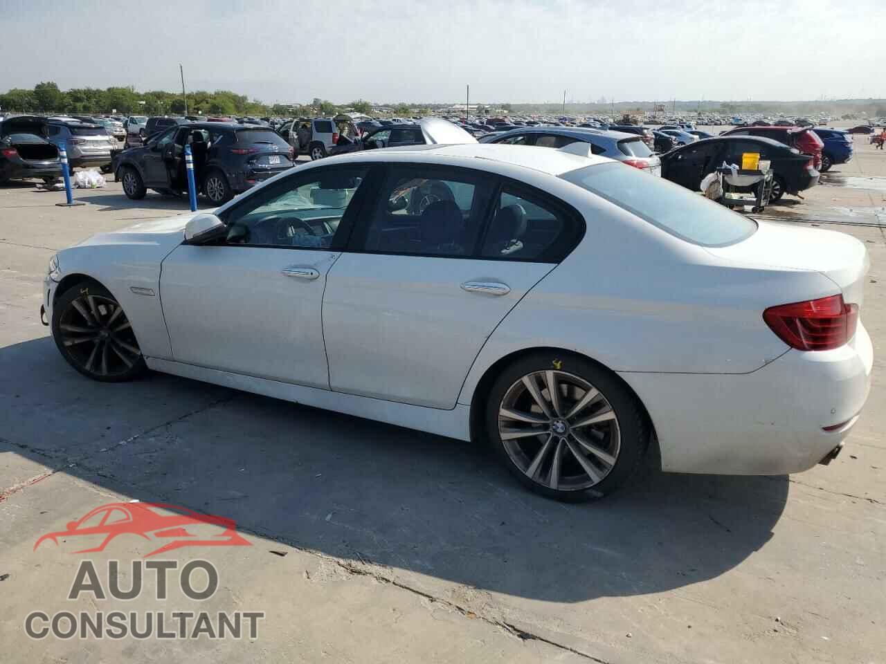 BMW 5 SERIES 2016 - WBA5A5C50GG347317