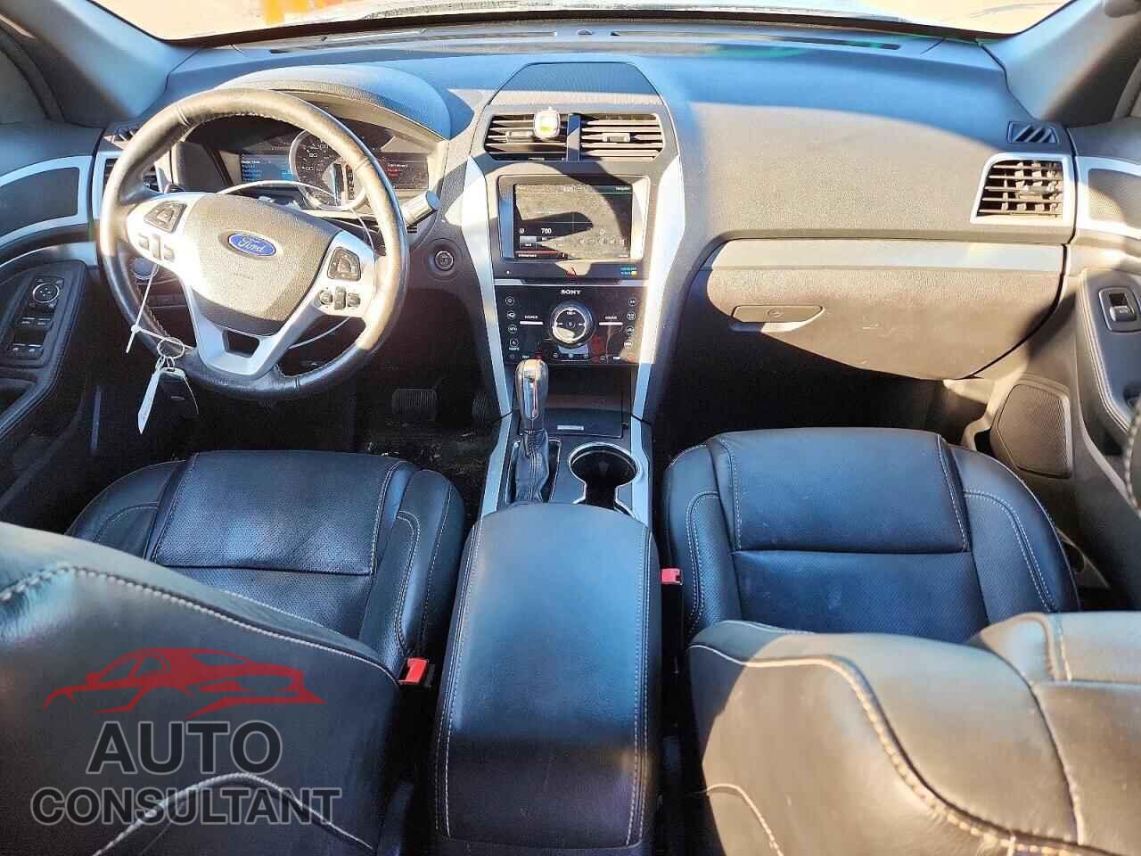 FORD EXPLORER 2015 - 1FM5K8GT4FGA18933