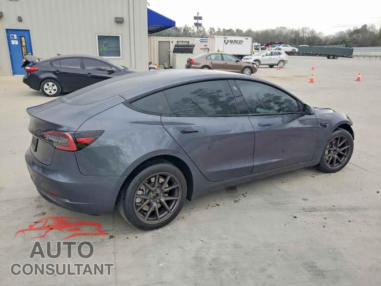 TESLA MODEL 3 2023 - 5YJ3E1EA5PF682438
