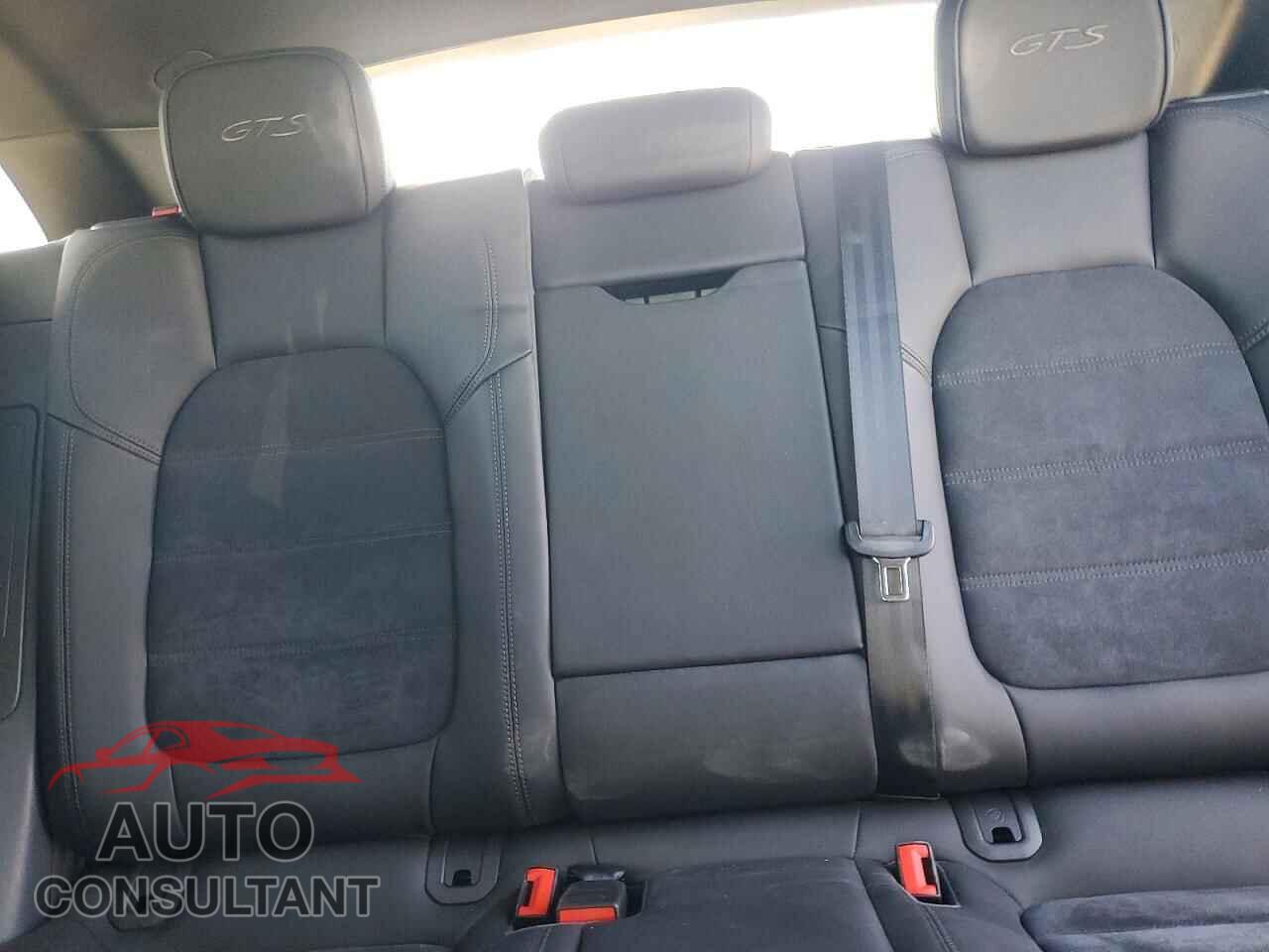 PORSCHE MACAN 2017 - WP1AG2A56HLB51407