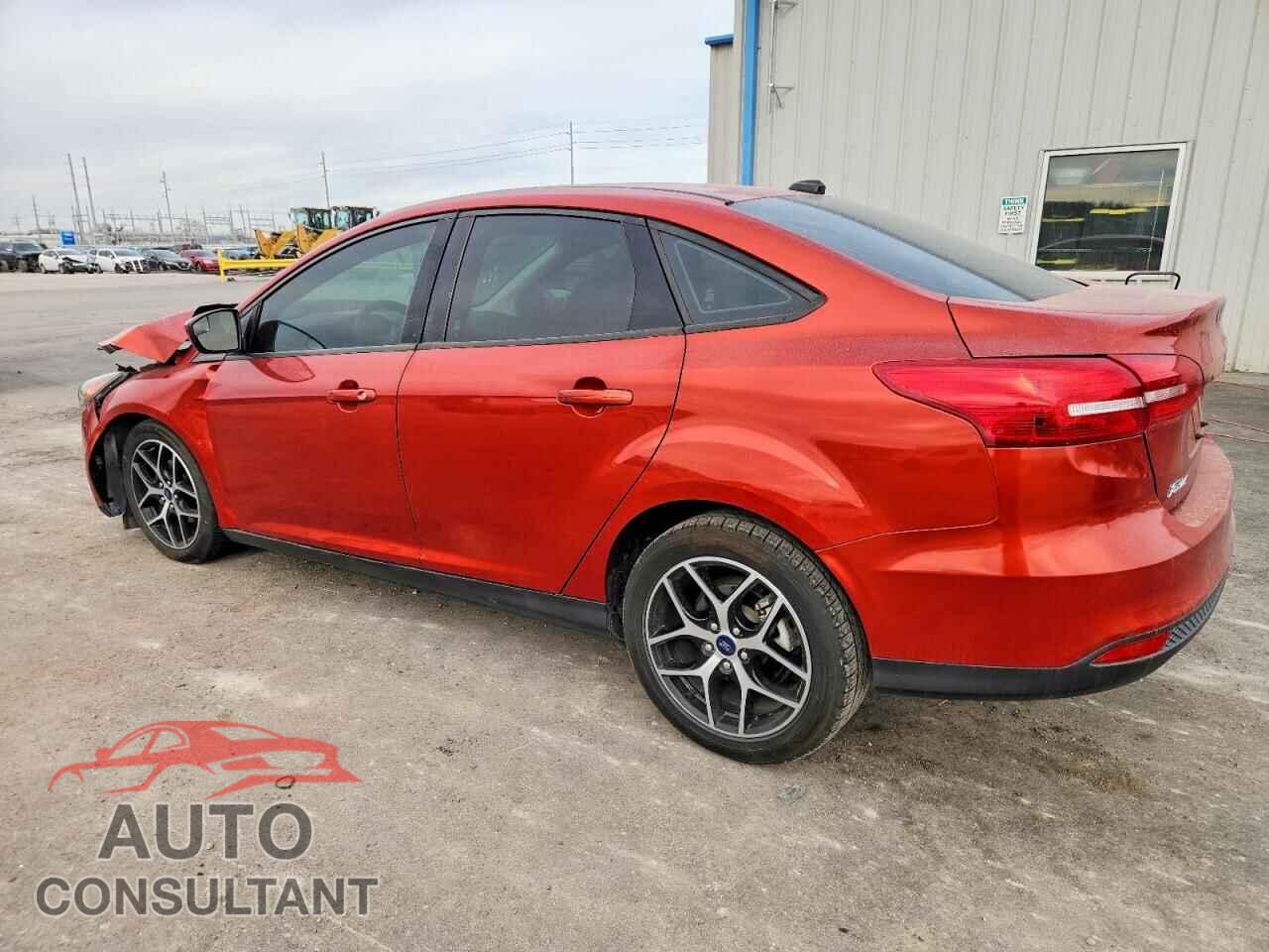 FORD FOCUS 2018 - 1FADP3FE2JL270886