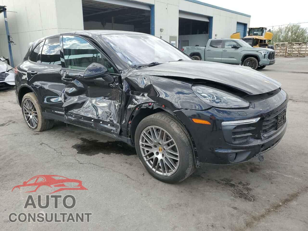 PORSCHE CAYENNE 2018 - WP1AA2A21JKA02566