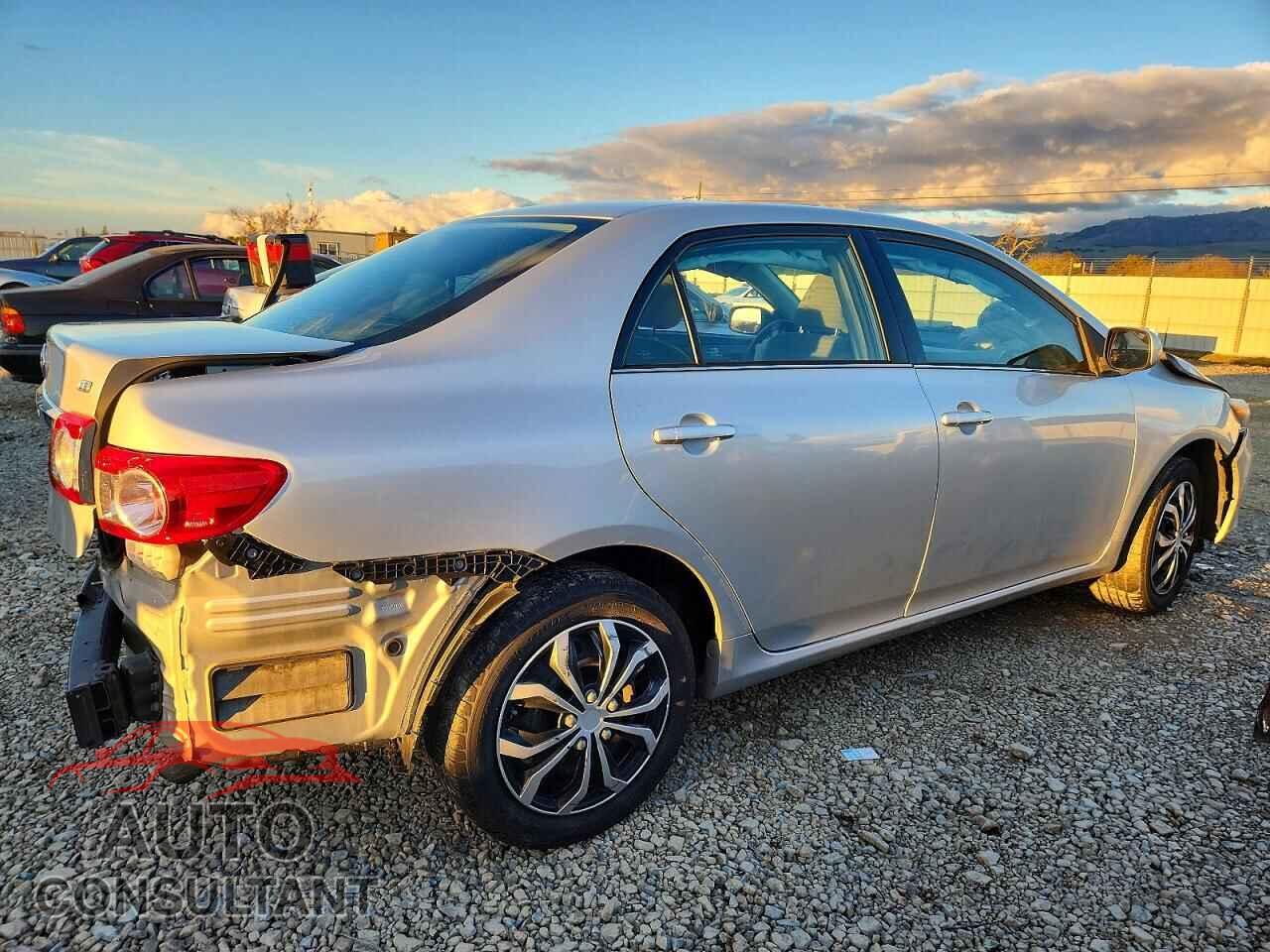 TOYOTA COROLLA 2013 - 5YFBU4EE5DP178412