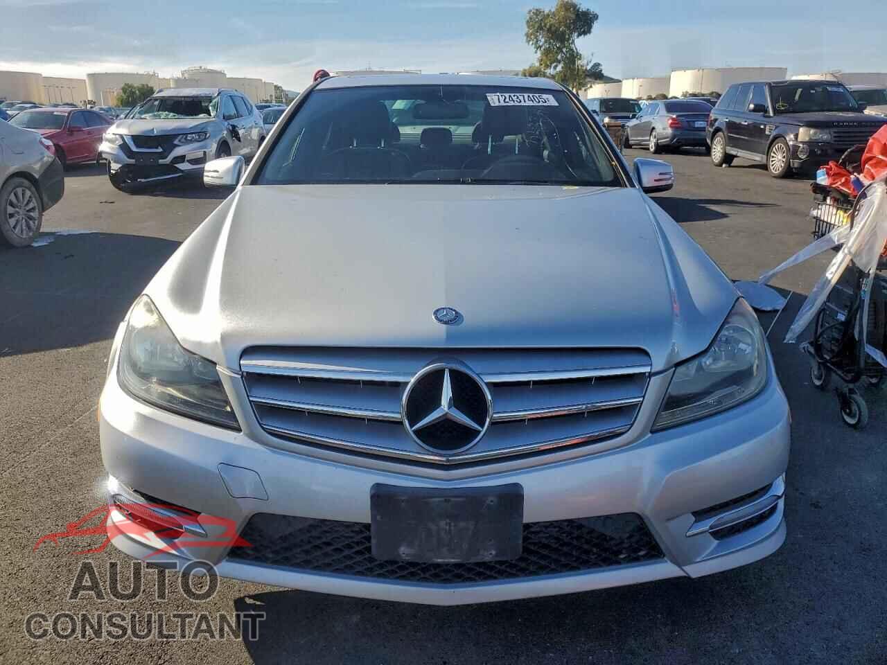 MERCEDES-BENZ C-CLASS 2012 - WDDGF4HB3CA601806