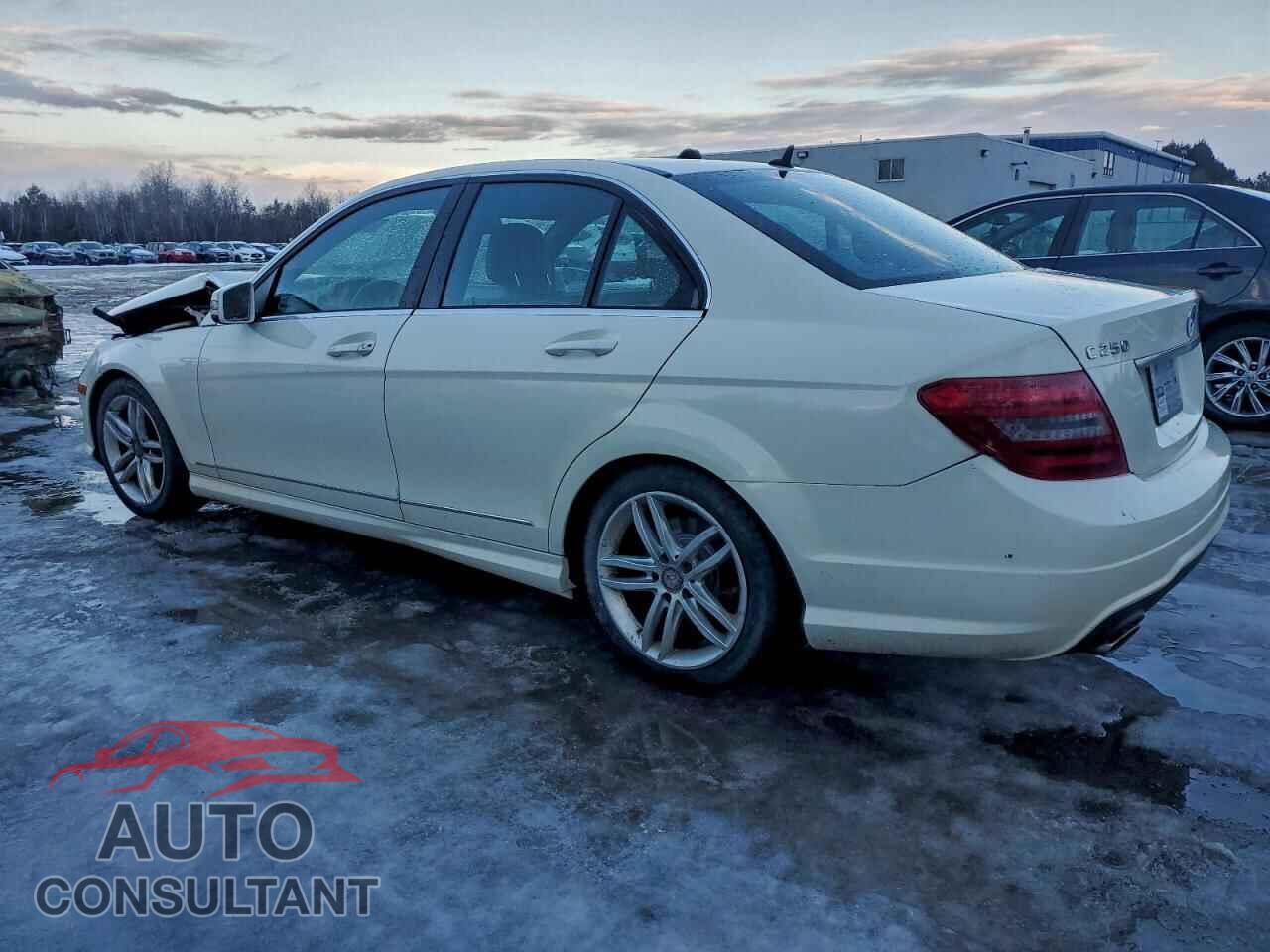 MERCEDES-BENZ C-CLASS 2012 - WDDGF8FB5CA736974