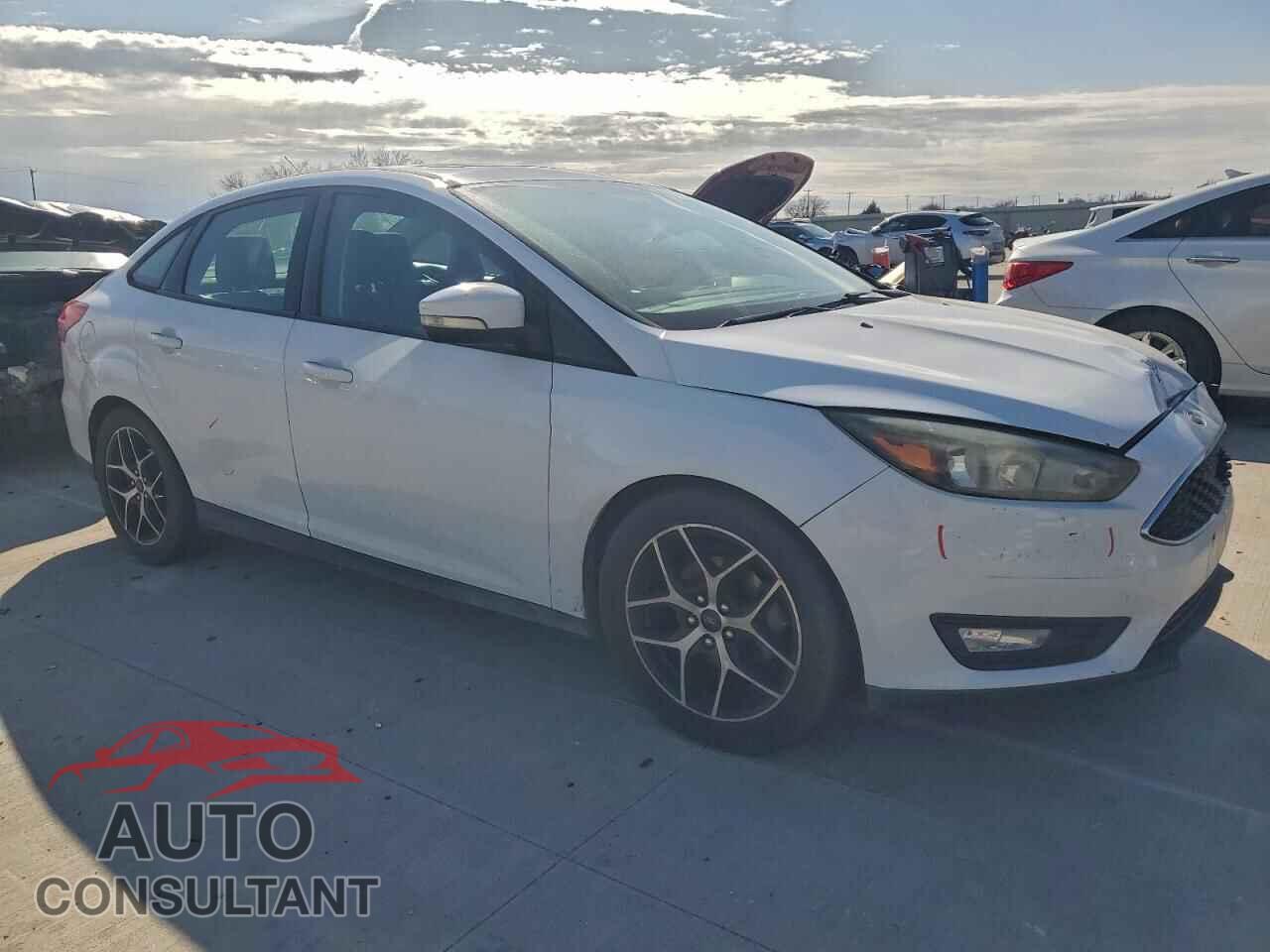 FORD FOCUS 2017 - 1FADP3H28HL248324