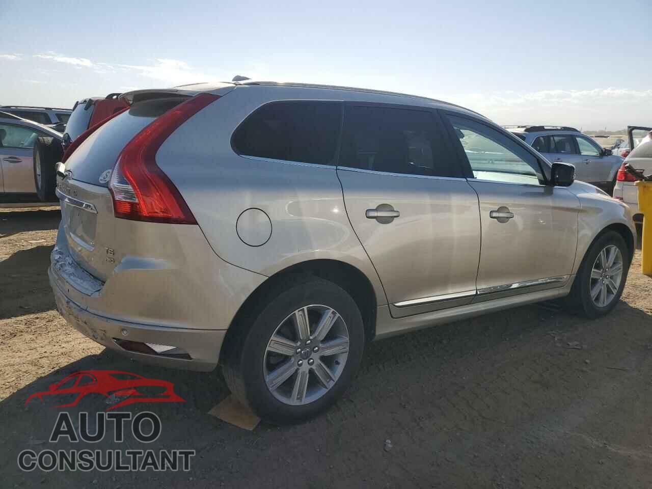 VOLVO XC60 2017 - YV440MRUXH2000289