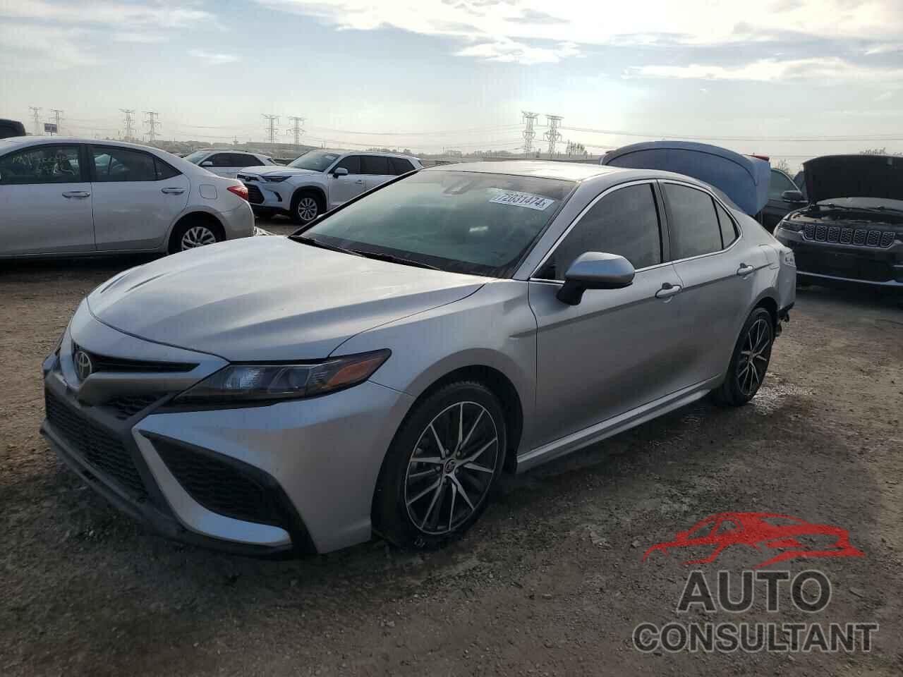 TOYOTA CAMRY 2021 - 4T1G11AK1MU568401
