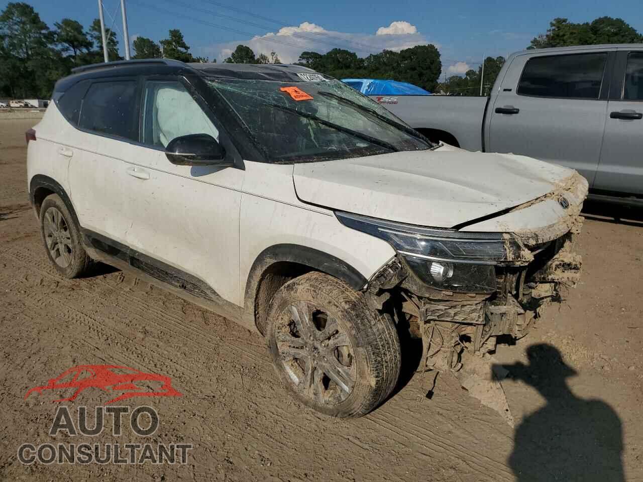 KIA SELTOS 2021 - KNDEU2AAXM7111181