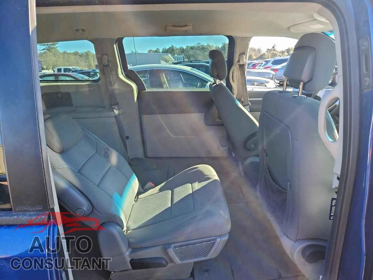 DODGE CARAVAN 2010 - 2D4RN4DE3AR462651