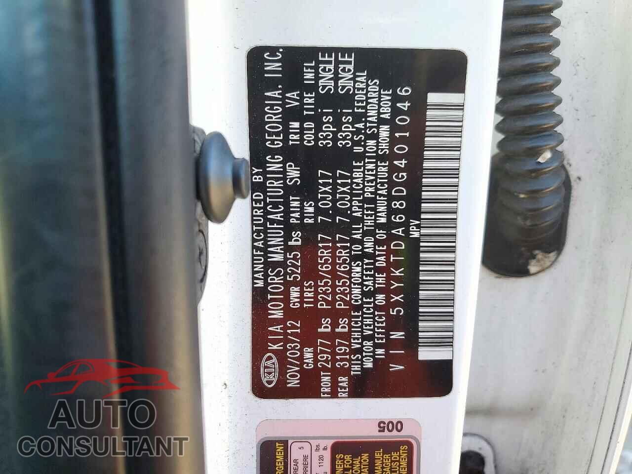 KIA SORENTO 2013 - 5XYKTDA68DG401046
