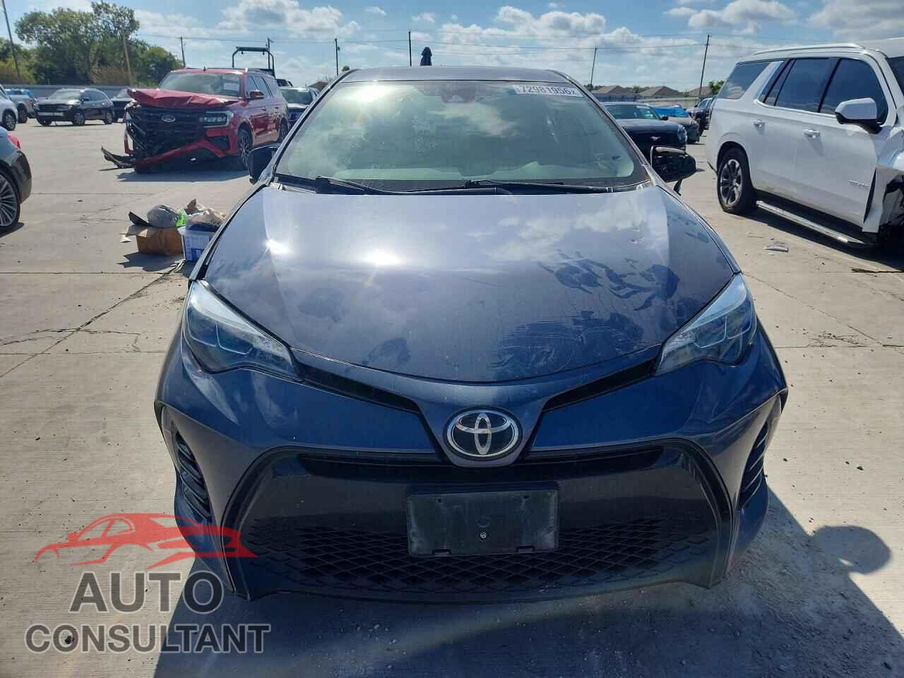 TOYOTA COROLLA 2017 - 5YFBURHE2HP658471