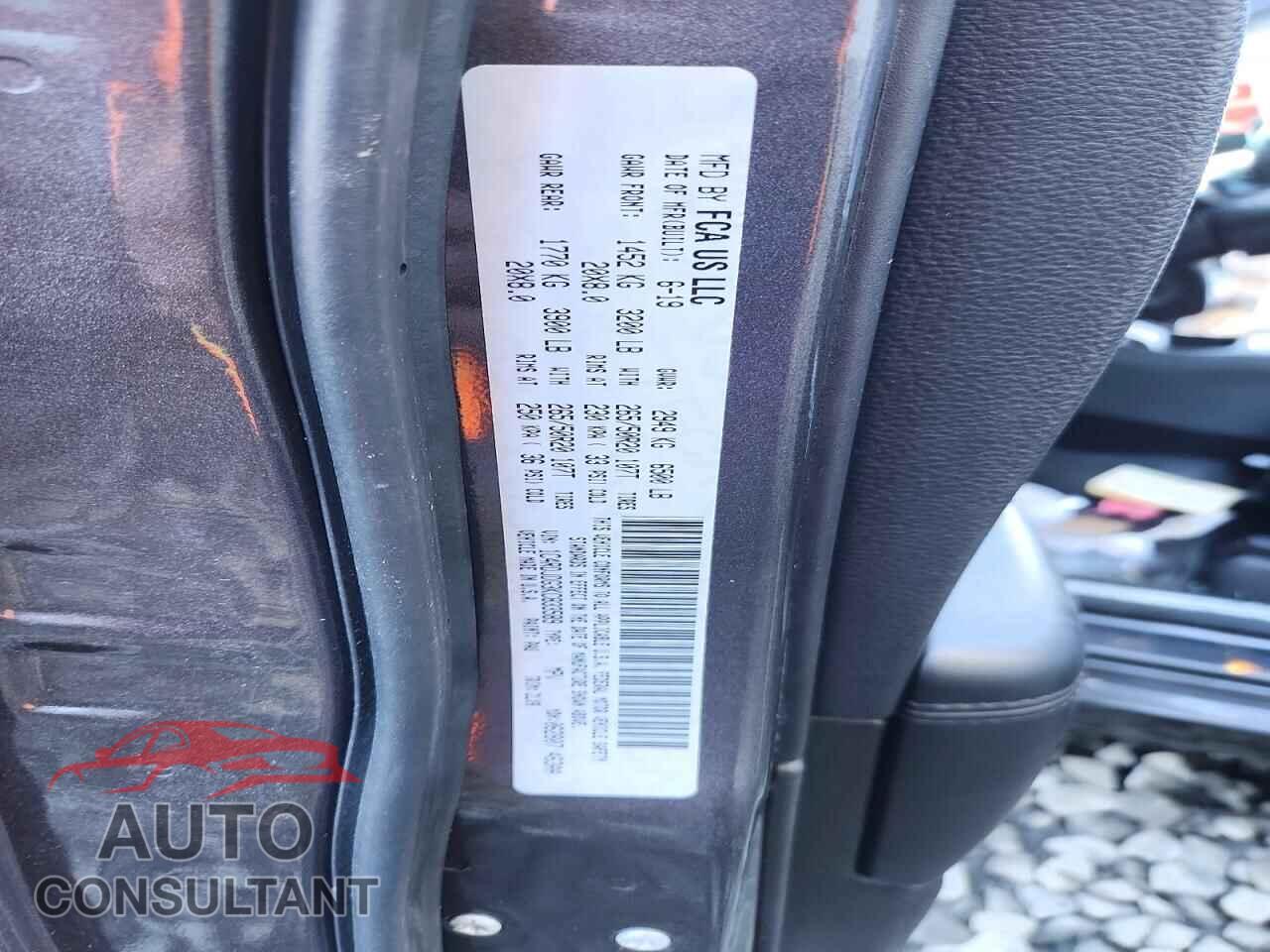DODGE DURANGO 2019 - 1C4RDJDG3KC833589