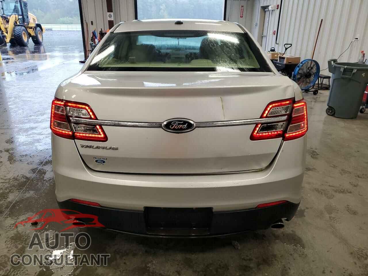 FORD TAURUS 2013 - 1FAHP2D83DG173301