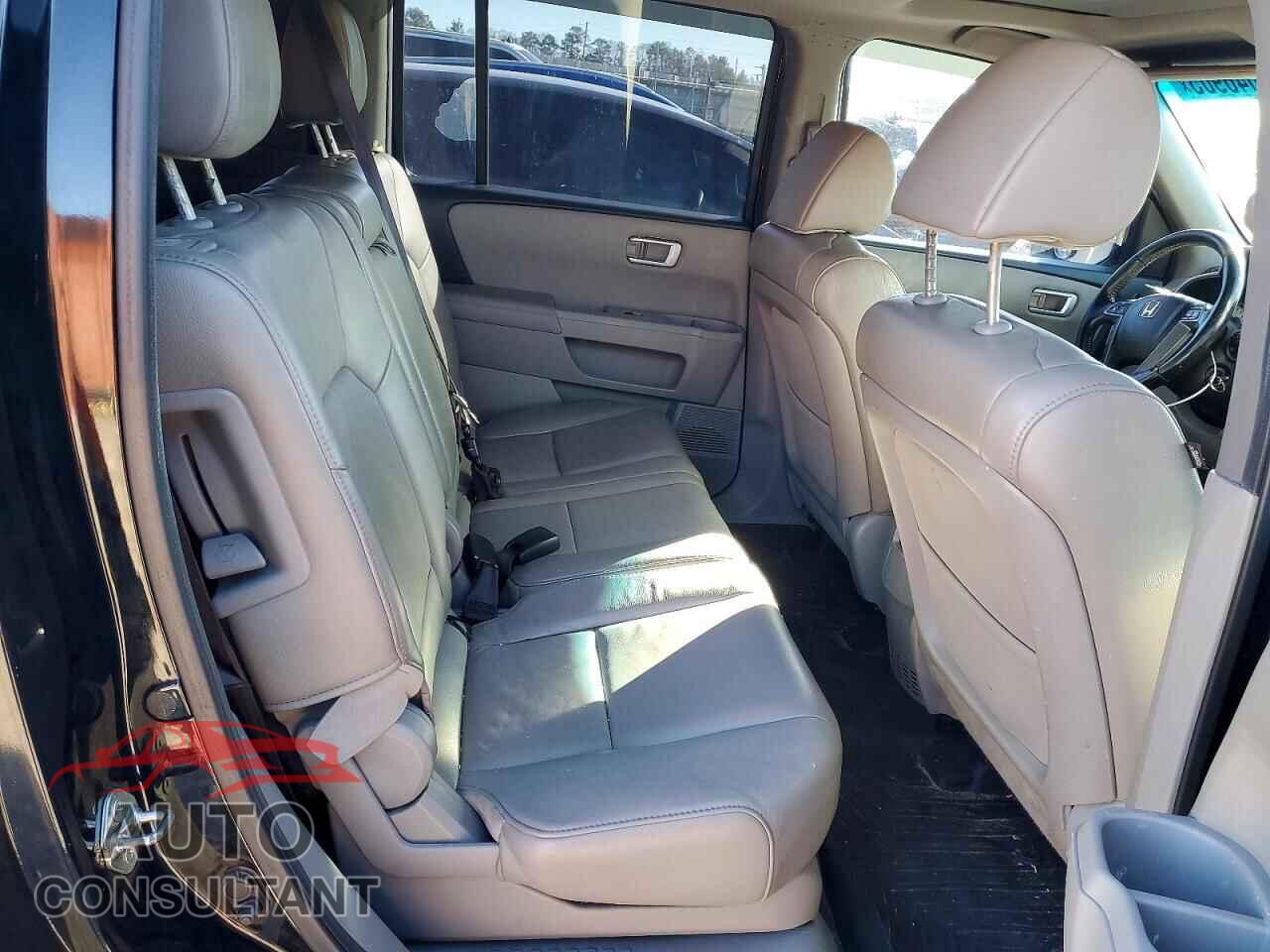HONDA PILOT 2012 - 5FNYF4H59CB059935