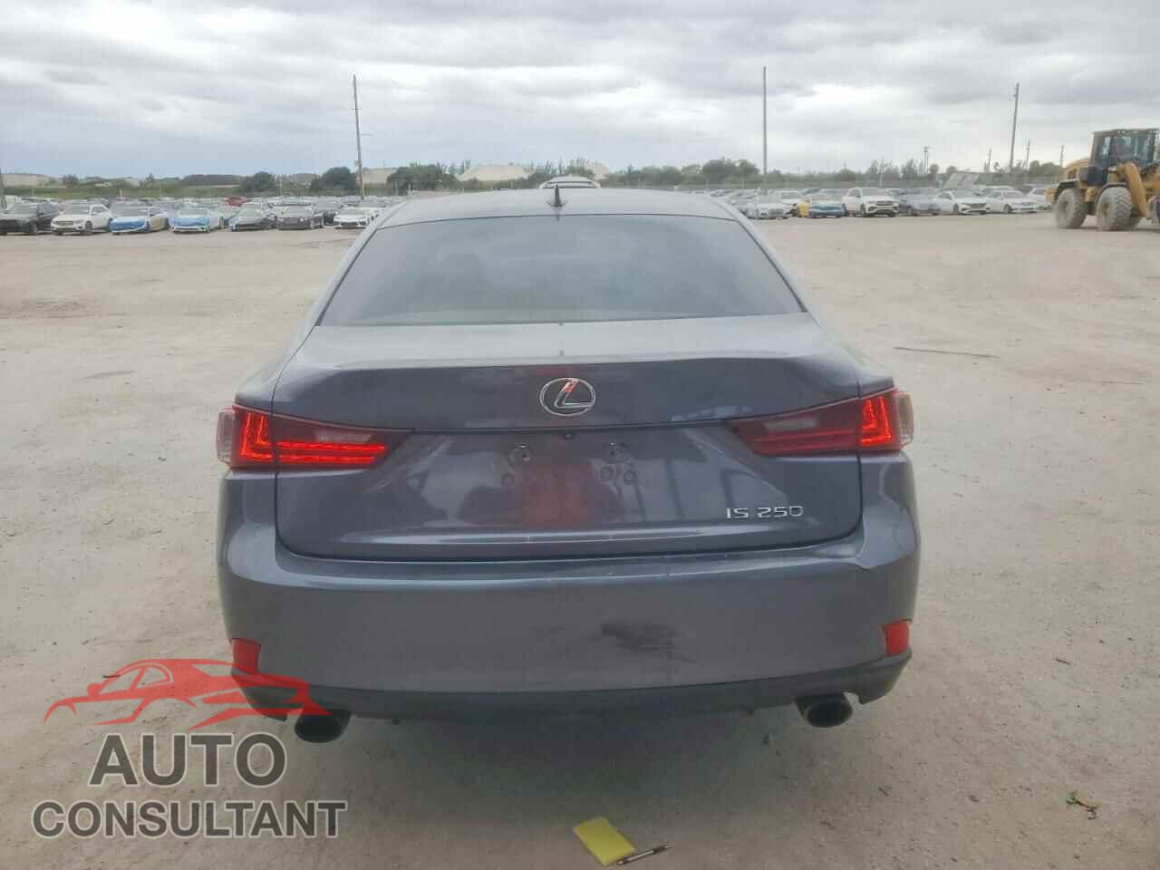 LEXUS IS 2015 - JTHBF1D27F5063096