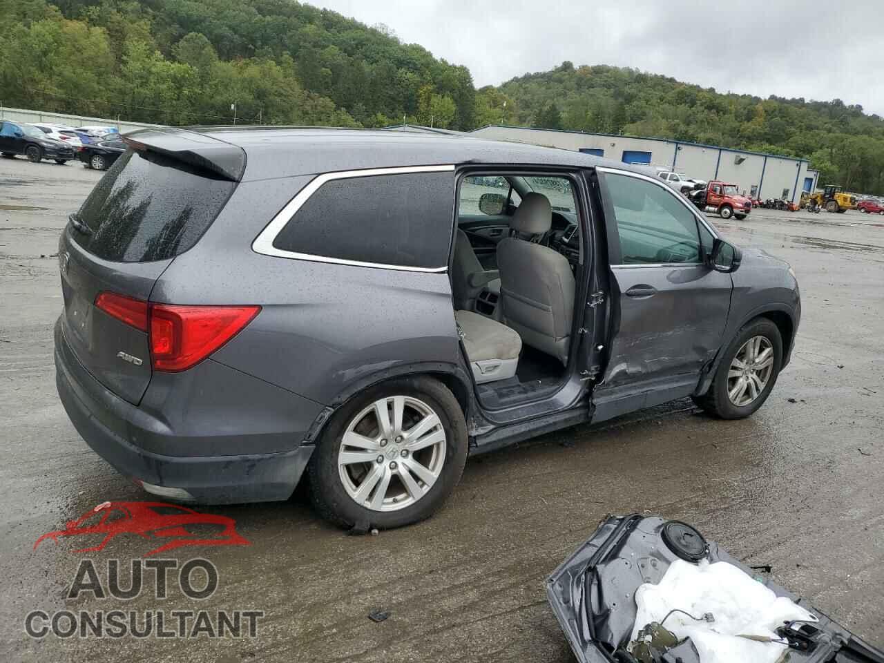 HONDA PILOT 2017 - 5FNYF6H15HB083729
